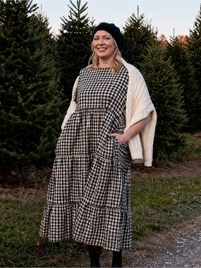 NWT Tradlands Chalet Dress (Linen-Cotton)
